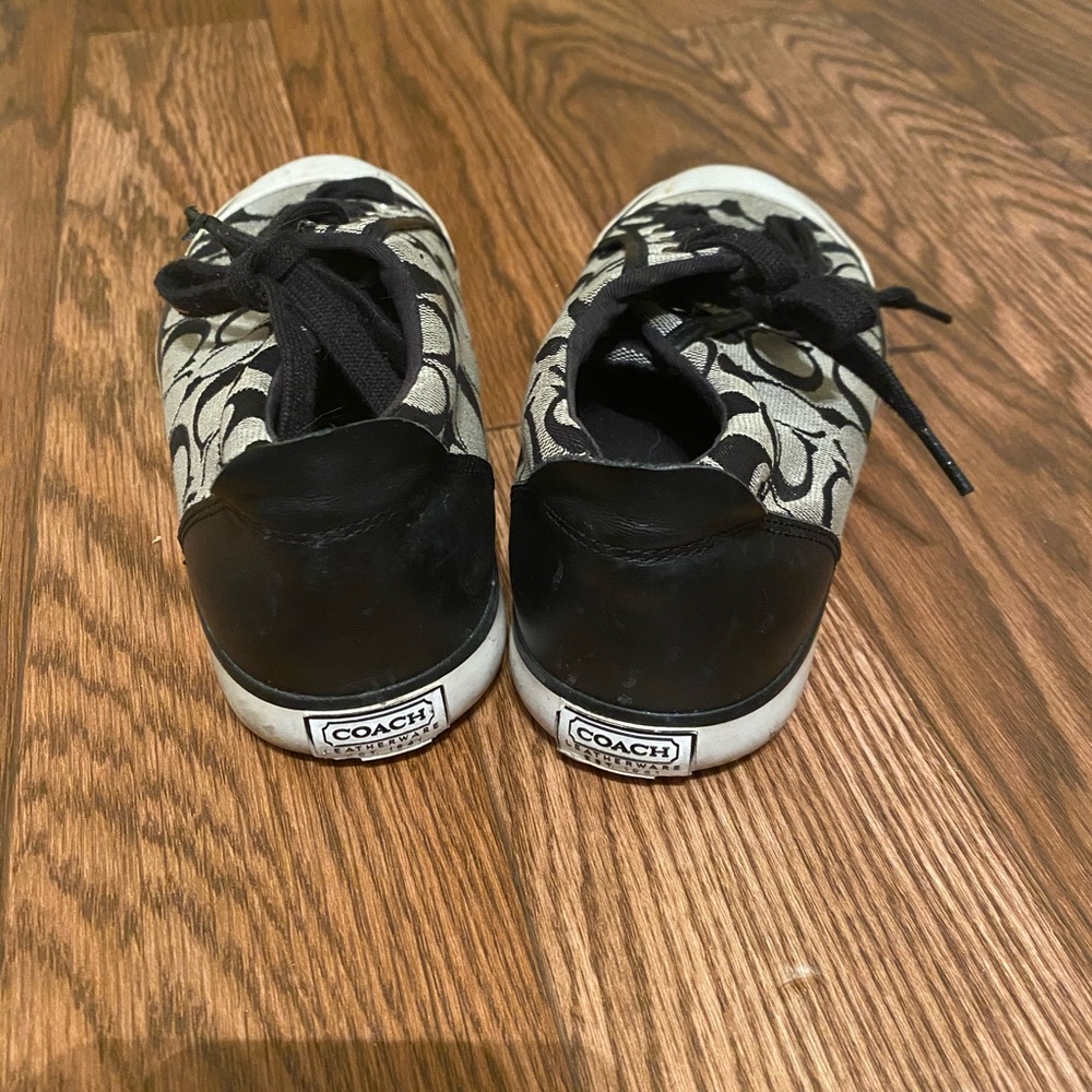 Coach shoes - Picture 3 of 4
